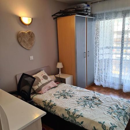 Chambre De 11 M2 Avec Balcon Parigi Esterno foto