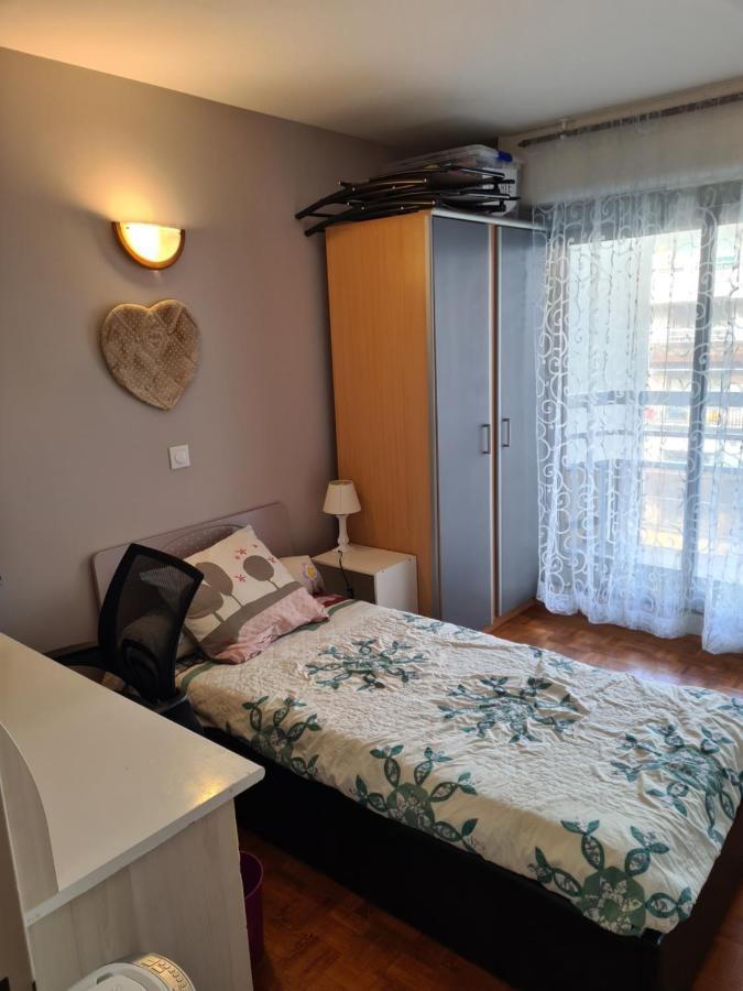 Chambre De 11 M2 Avec Balcon Parigi Esterno foto